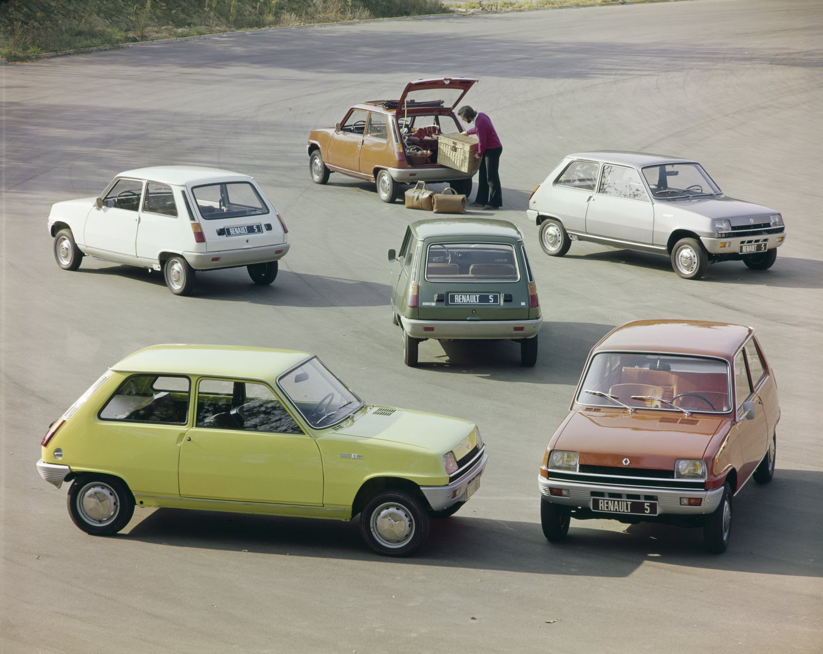 découvrez comment renault parvient à s'imposer sur le marché automobile malgré les défis économiques et les tendances changeantes, grâce à son innovation, sa stratégie et son engagement envers la durabilité.