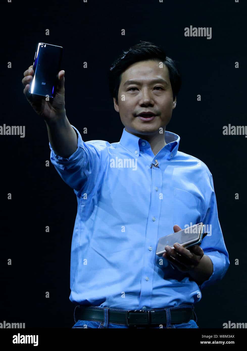 discover lei jun, the visionary behind xiaomi, who revolutionized the tech market with innovative and affordable products. learn more about his inspiring journey and impact on the industry.