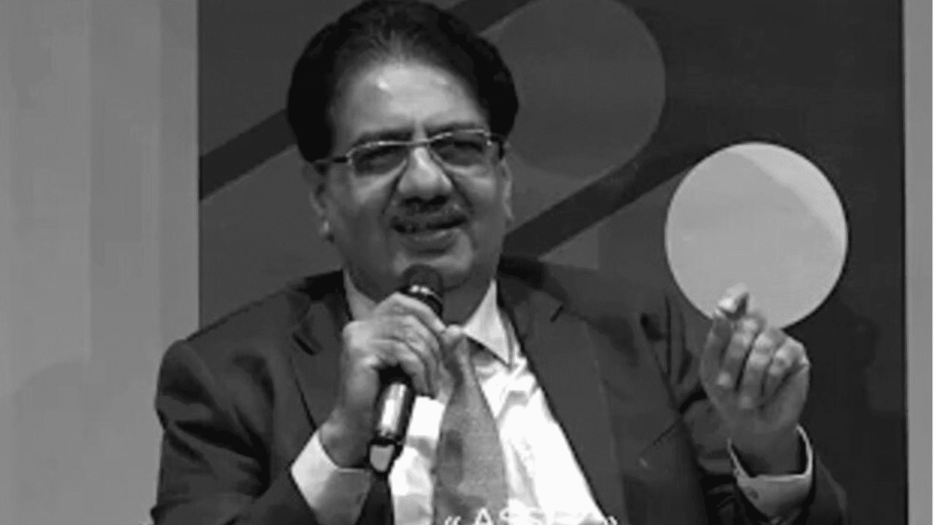 découvrez vineet nayar, un influenceur éducatif et numérique de renom, qui inspire des milliers d'apprenants et de professionnels à travers ses idées novatrices et son engagement en faveur de l'éducation numérique. suivez ses conseils et stratégies pour transformer votre apprentissage et tirer parti des outils numériques modernes.